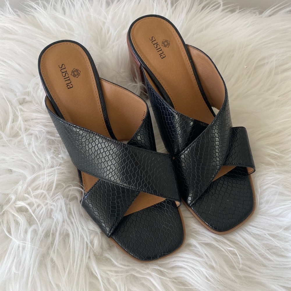 NEW Susina black cross trap square toe block heel sandal size 8.5